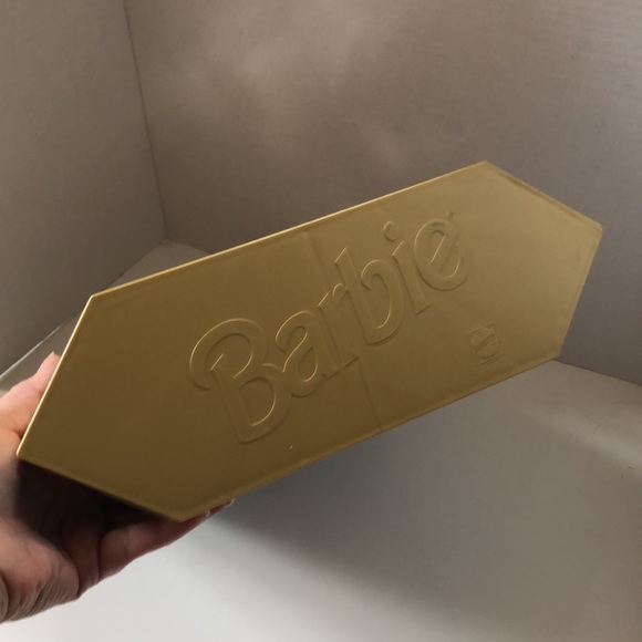 ⭐️Host Pick⭐️ - 1996 Barbie Happy Holidays - Picture 12 of 15